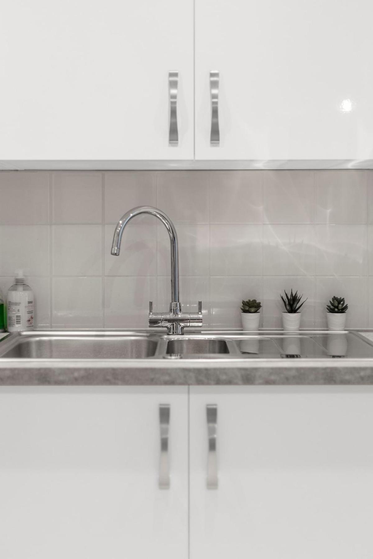 Modern Flat In Heart Of Londres
